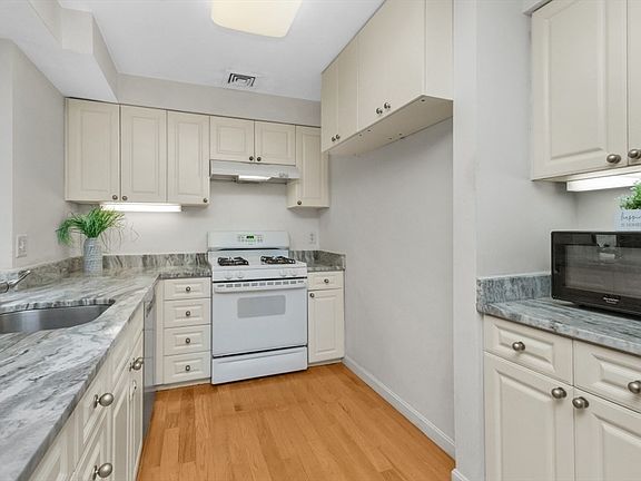 4th image of 501 Commerce Dr Unit 3119