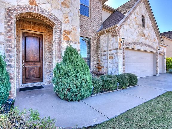 3rd image of 106 Burgess Ln