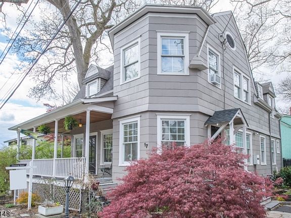 2nd image of 17 Saint Johns Ave
