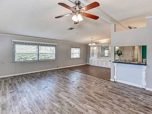 3rd image of 1314 Calle Del Sol Cir