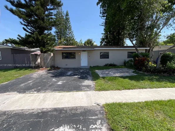 4968 SW 5th St, Margate, FL 33068