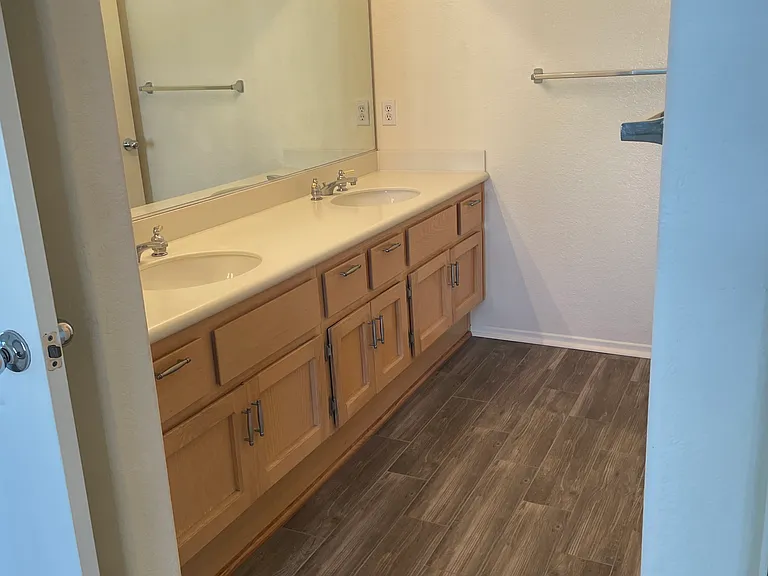 12606 Springbrook Dr #B — Photo 9