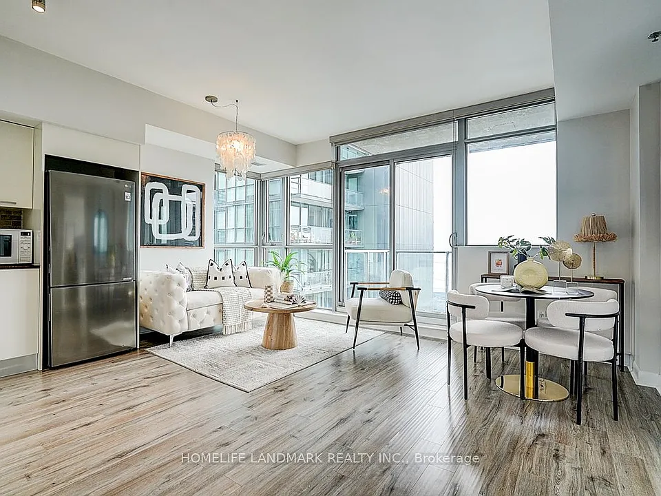 375 King St W #3103