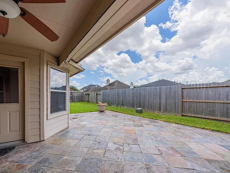 21011 Narrow Gate Dr — Photo 23