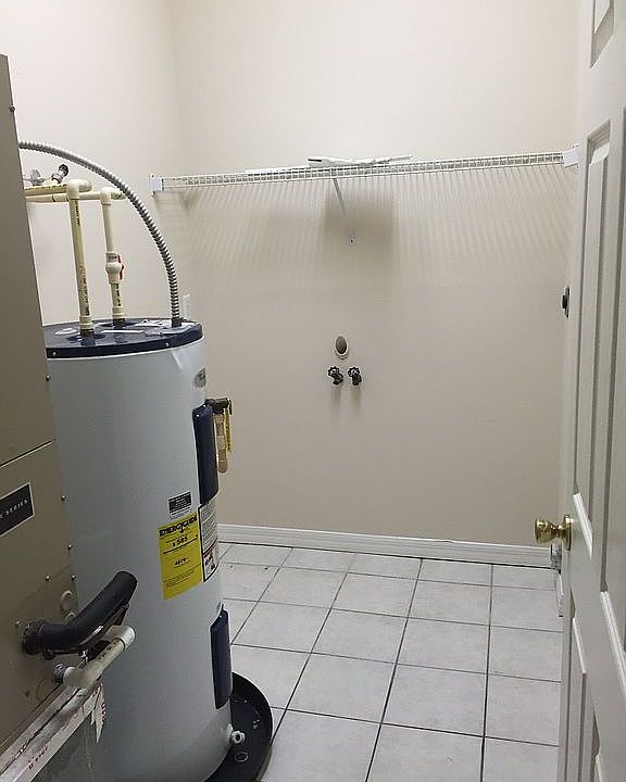 1st image of 6006 Brookehavens Ln