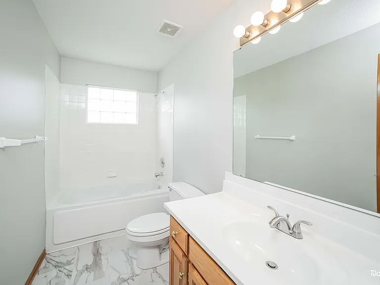 805 SW Harvest Dr — Photo 13
