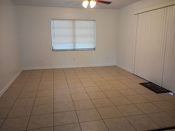 3rd image of 3113 Joyann St
