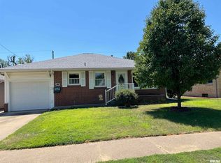 1508 James Rd, Pekin, IL 61554