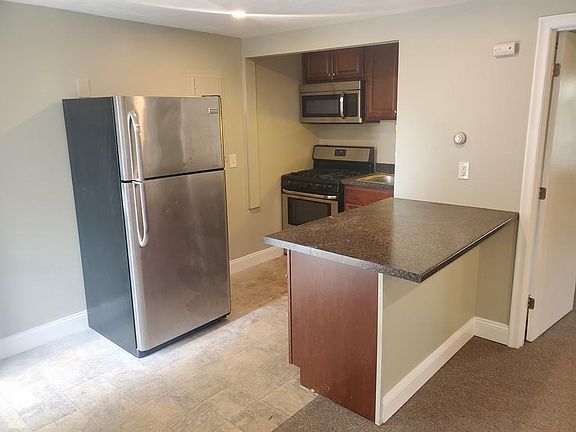 3rd image of 62 Cabot St APT 8
