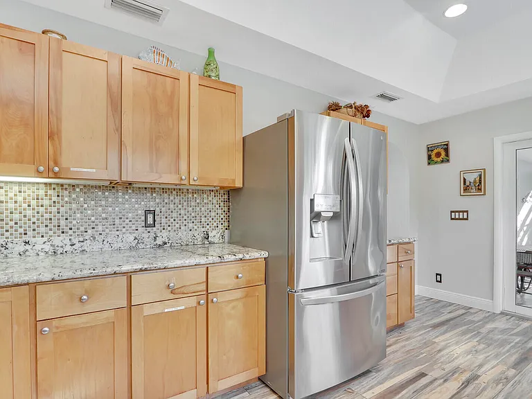5140 Laird Ln — Photo 15