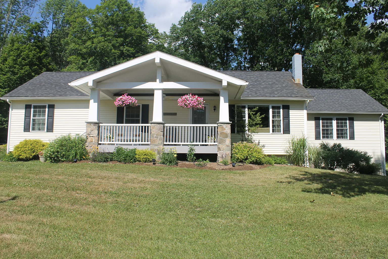 8 Denman Mountain Rd photo 1