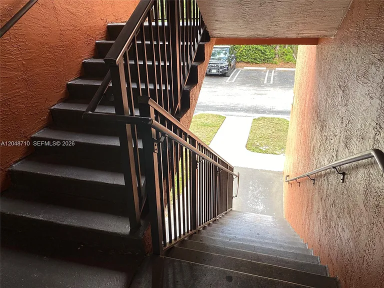 4177 N Haverhill Rd #808 — Photo 8