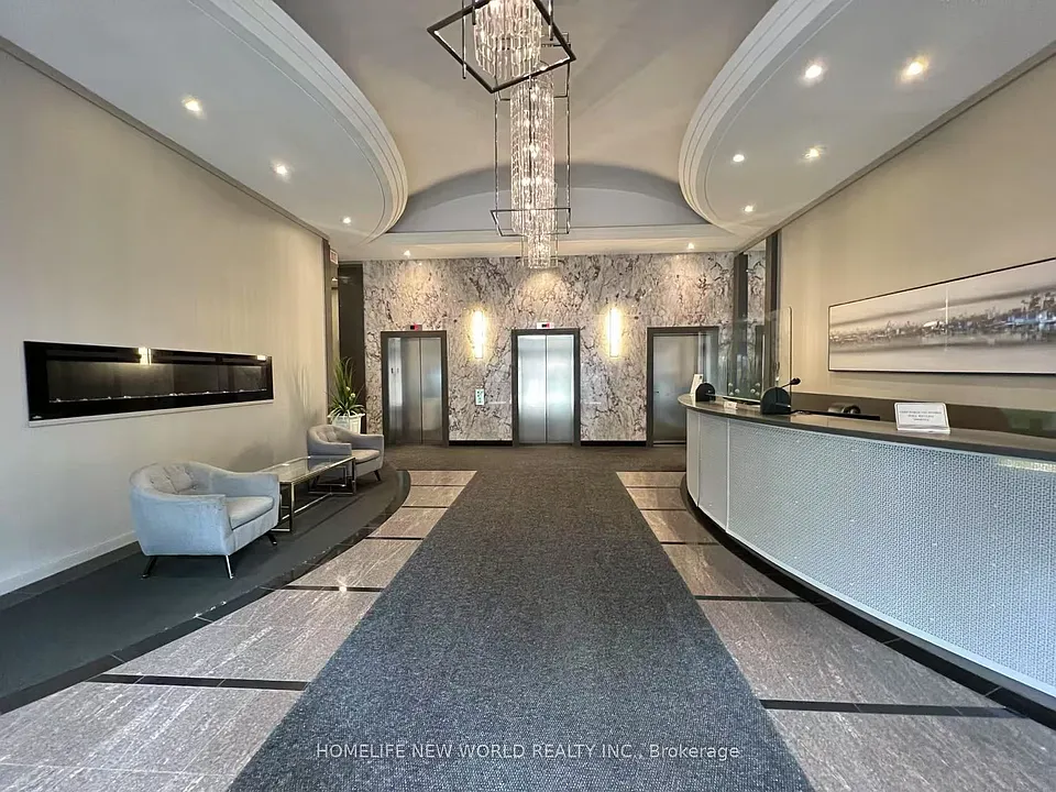 555 Yonge St #513