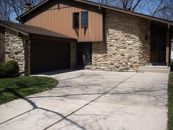 1st image of 13830 W Thomas Dr