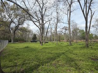 9608 Willow St, Houston, TX 77088