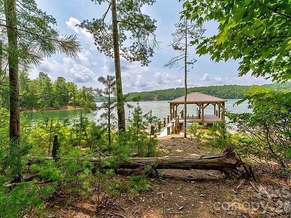 4th image of 159 Deer Berry Dr #62