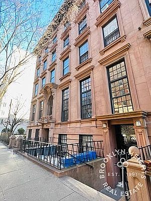 1st image of 3 Montague Ter APT 1F