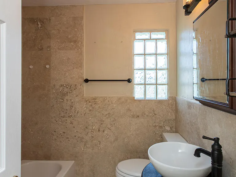 131 Minerva Rd — Photo 9