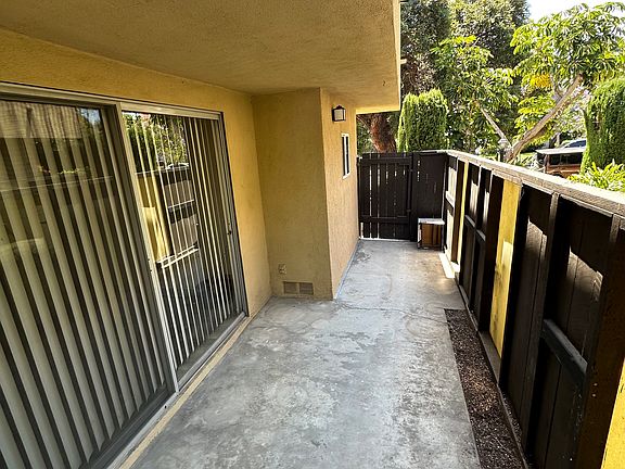 3rd image of 3526 Mentone Ave APT 1