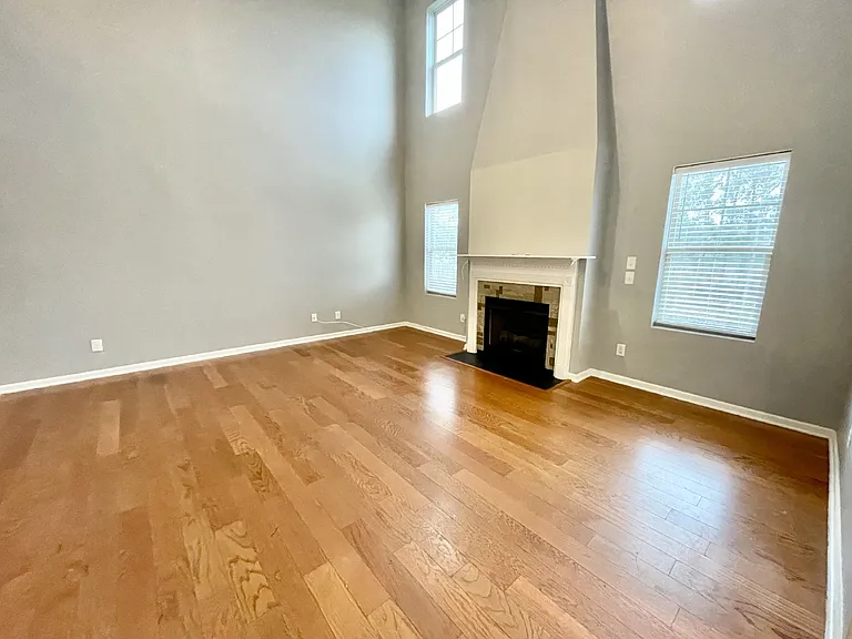 311 Highgrove Dr — Photo 24