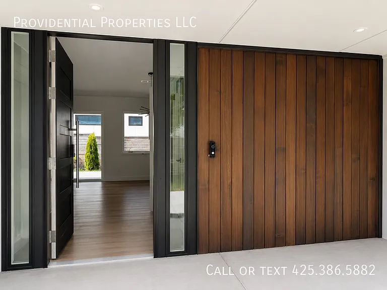 8320 NE 148th Pl — Photo 2