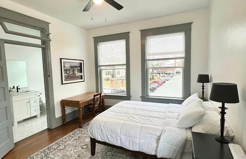 2 bed, 1.5 bath, $1,250 — Photo 4