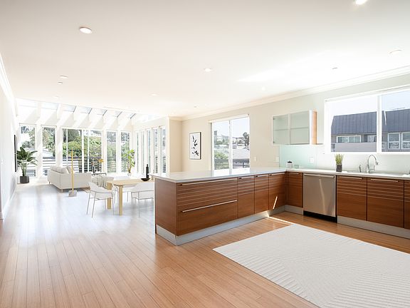 2nd image of 1283 Havenhurst Dr Unit 407