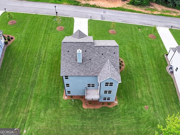 2nd image of 479 Principal Meridian Dr
