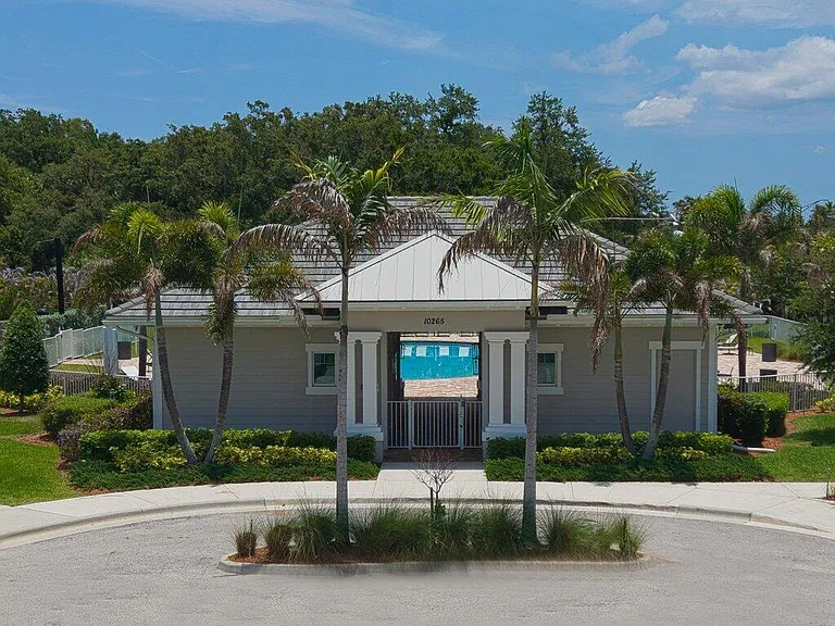 10430 SW Captiva Dr — Photo 37