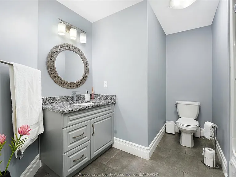 1390 Barkley Ave — Photo 21