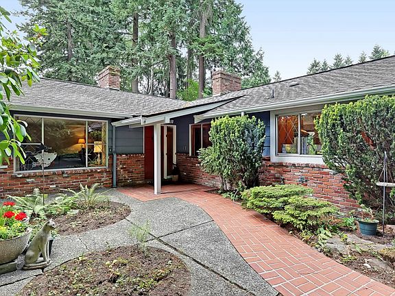 2nd image of 3738 NE 187th St