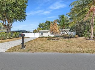 305 NE 8th St, Pompano Beach, FL 33060