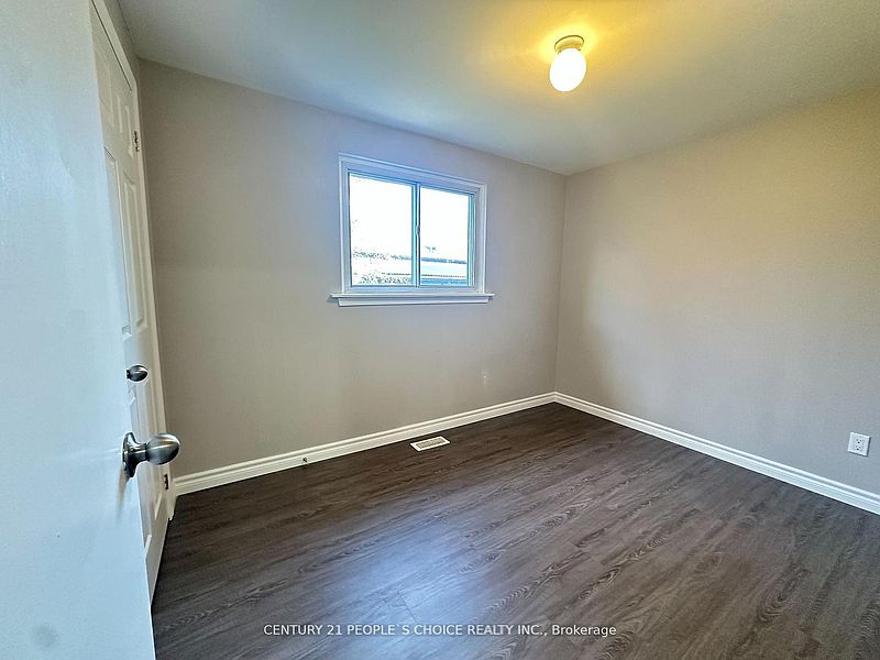 Brampton House for rent - 3 Bedrooms — photo 11