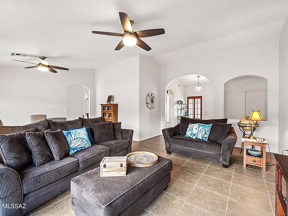 4th image of 63798 E Squash Blossom Ln