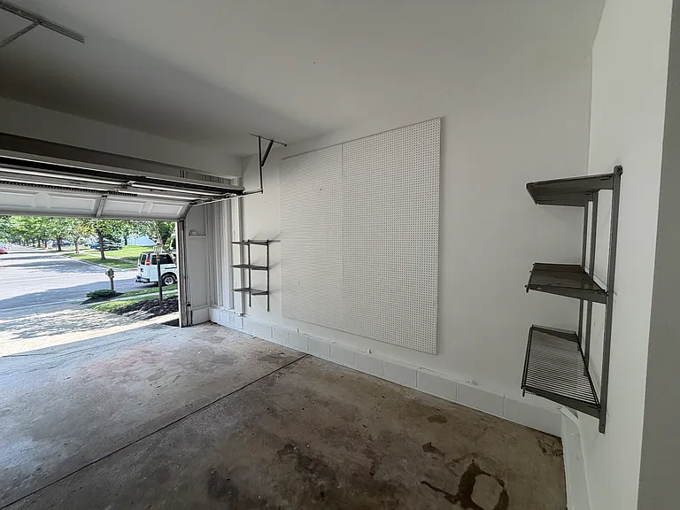5591 Barney Dr — Photo 22