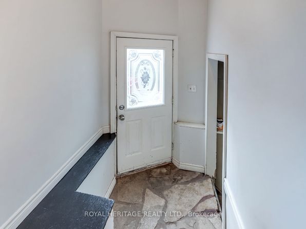 137 Elgin St E, Oshawa, ON L1G 1T4