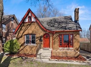 2924 N Sheridan Rd, Peoria, IL 61604