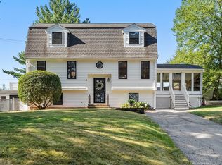 46 Riverbank Ter, Billerica, MA 01821