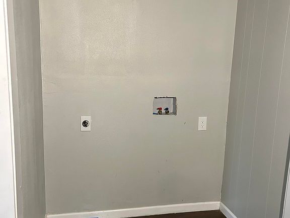3rd image of 104 S Alta Vista Ave