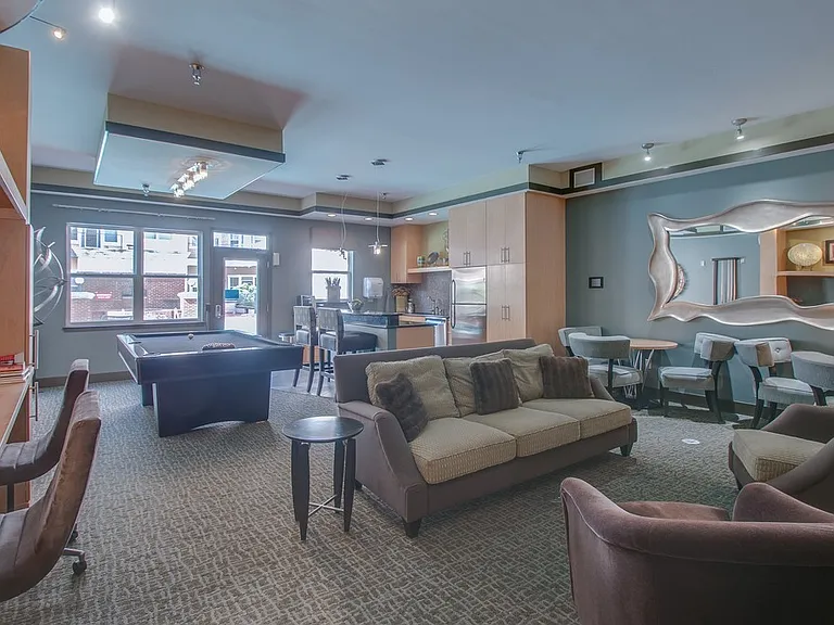 3000 Vanderbilt Pl #322 — Photo 5