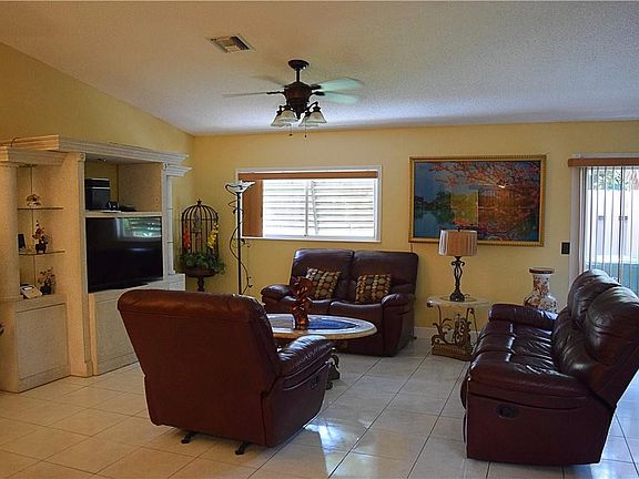 2nd image of 6096 Buckeye Court