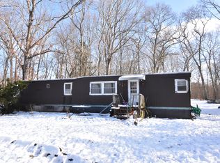 516 Main St, Hopkinton, RI 02833