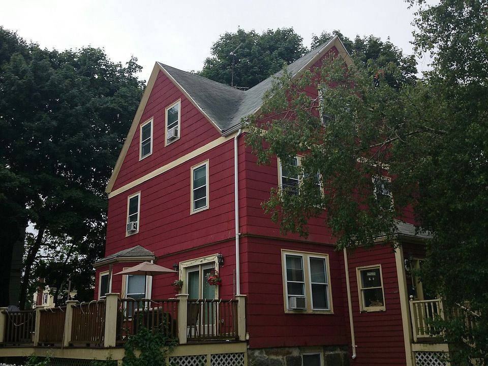 2nd image of 7 Shenandoah St