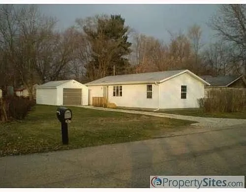 52089 Forestbrook Ave photo 1