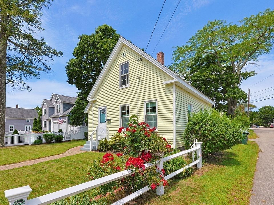 1st image of 98 Pleasant St