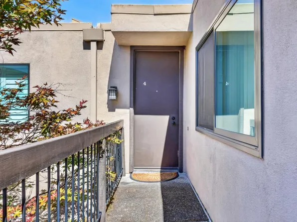 641 Woodside Sierra Unit 4, Sacramento, CA 95825