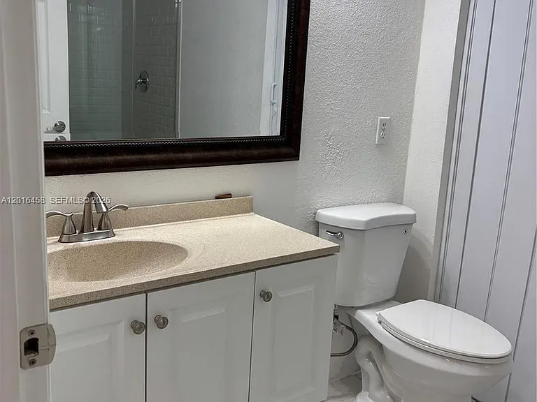 1131 SW 86th Ave — Photo 8