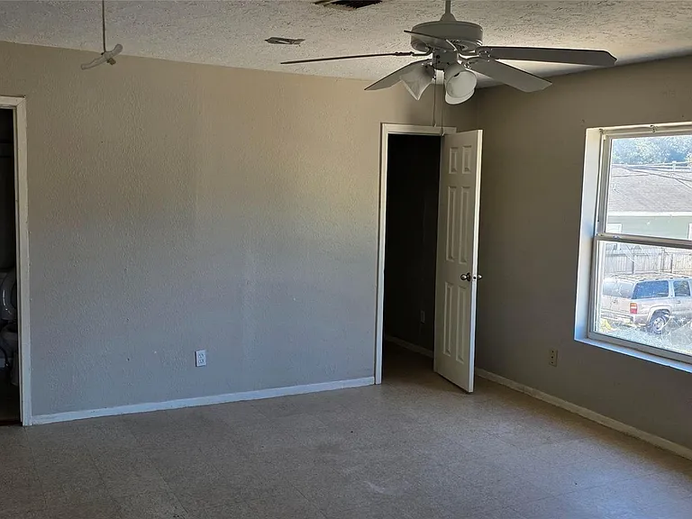 5130 Chapman St #4 — Photo 3
