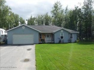 590 E Carpenter Cir, Wasilla, AK 99654