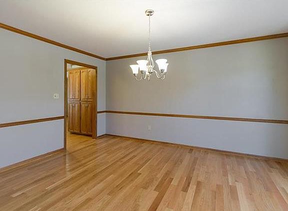 3rd image of 15729 Ash St